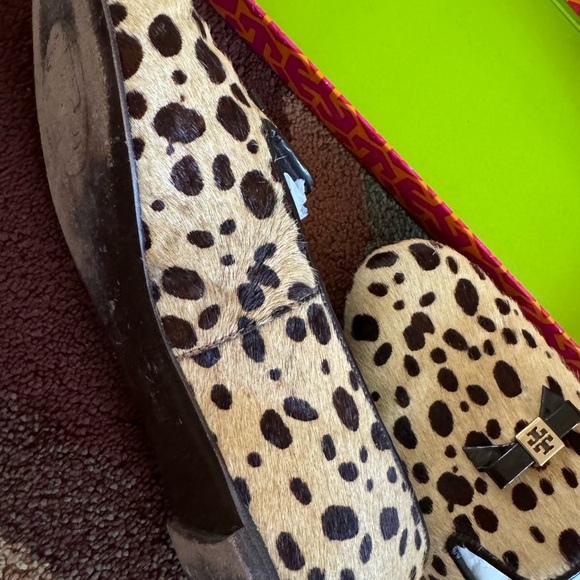Beautiful Tory Burch Cheetah Print Ballet Patent Calf Print Loafer - Picture 9 of 11